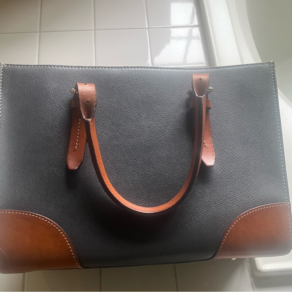 Dooney and Bourke leather tote bag
